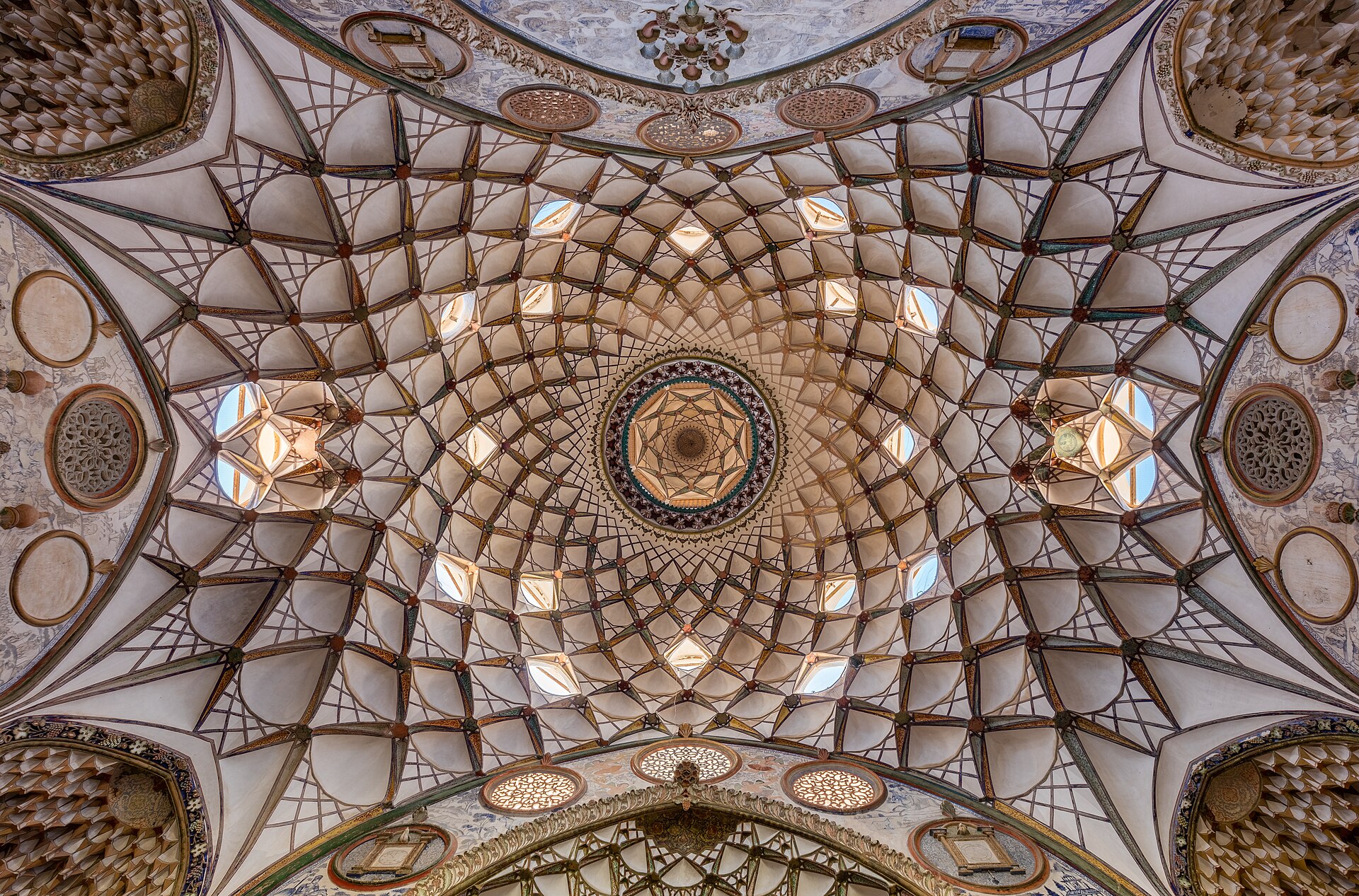 عمارت خانه شجاع نظام