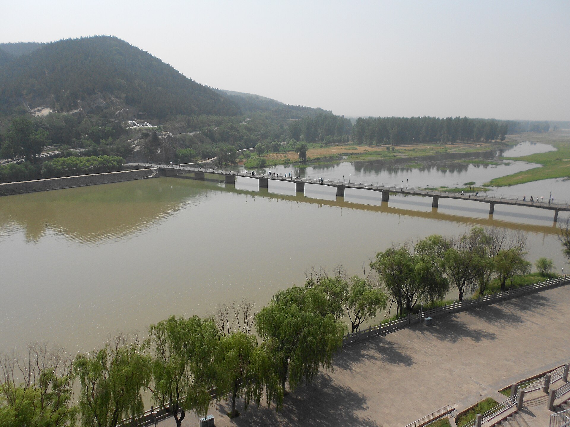 Longmen Mağaraları